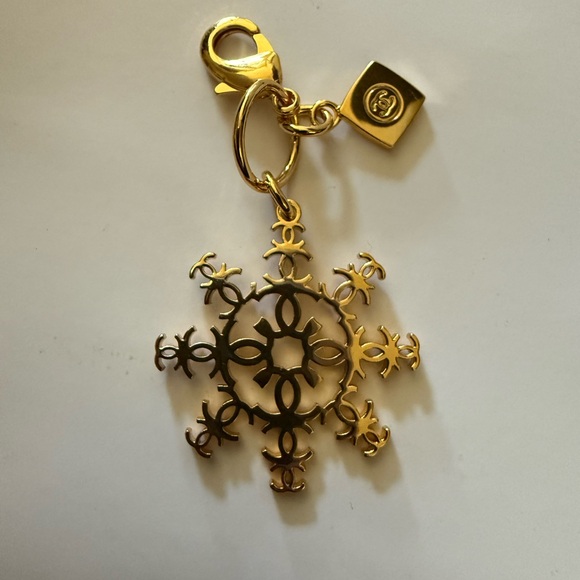 Deluxe Chanel Charm Set - Picture 3 of 5